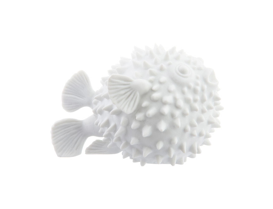 Der Igelfisch Luna aus Biskuitporzellan Weiß von Porzellan Manufaktur Nymphenburg